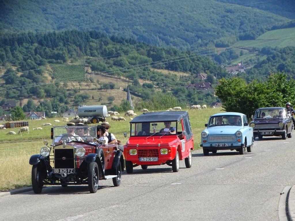 3e-rassemblement-de-vieilles-voitures-et-motos-2016-07-24.jpg